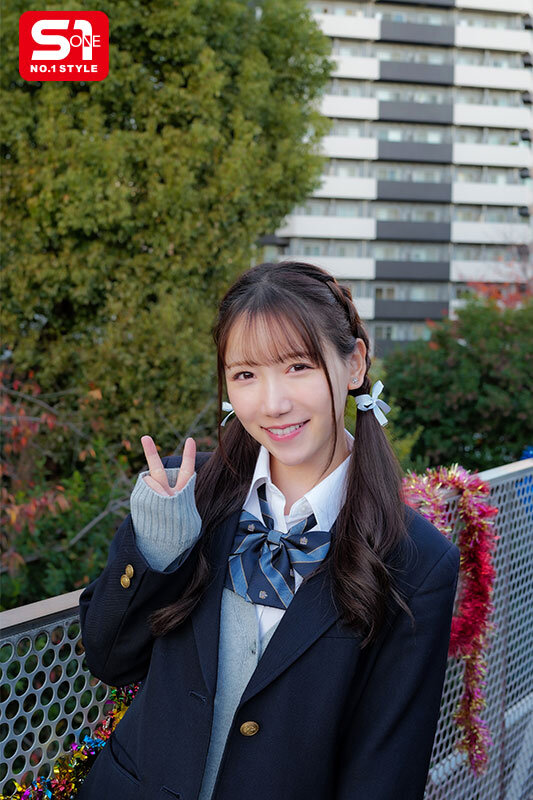 【VR】「文化祭、2人で抜け出さない？」学園のマドンナ三田さんに手を握られて…制服脱いだら艶っぽい大人スレンダーボディで瞬殺 あまりにも抜け駆けSEXが最高すぎたラブホ後夜祭 三田真鈴(sivr00408) シーン2