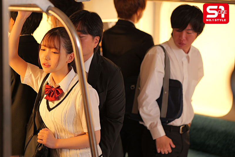 汚れを知らない笑顔少女を我慢できずにメチャクチャ痴●してやったら…彼氏よりも俺のテクの虜に。 三田真鈴(sone00485) シーン2